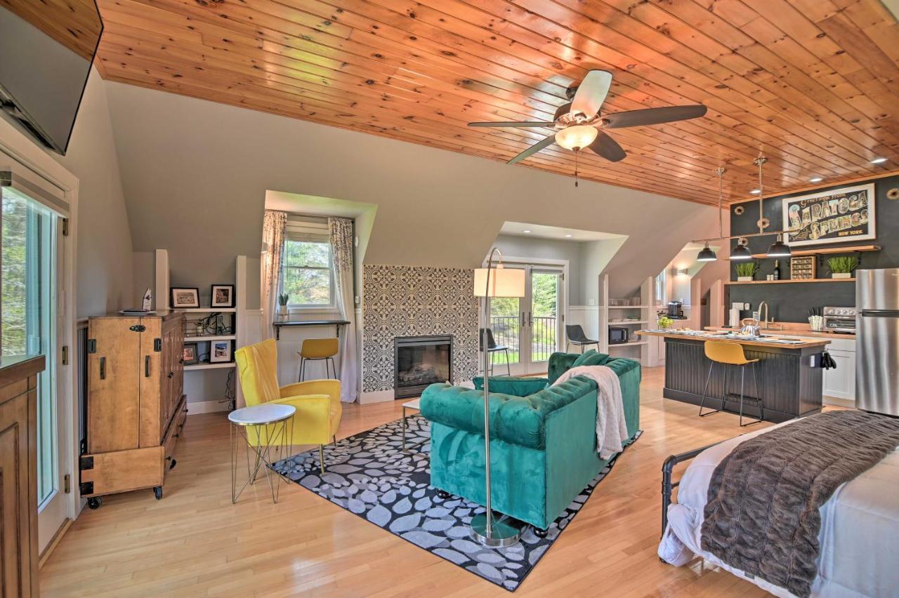 Stylish Studio With Fireplace About 3 Mi From Dtwn! Saratoga Springs Esterno foto
